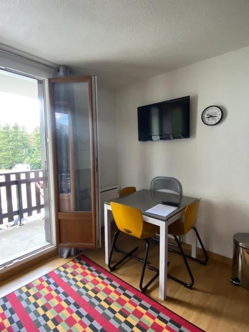 Studio Au Pied Des Pistes. Ax-les-Thermes Luaran gambar